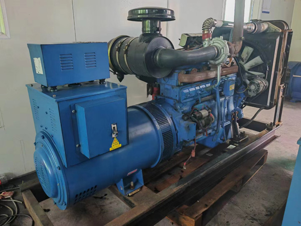 赵西垸林场100kW柴油发电机组使用多级机油有哪些优缺点？